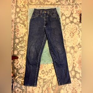 VTG Rocky 🏔️ Mountain 🏔️Jeans